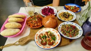 Shared with 4 persons: a little bit of everything at Hummus in Delft