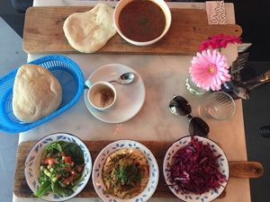 lunch  at Hummus in Delft
