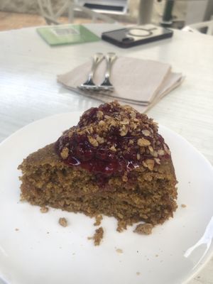 Torta de zanahoria con frutos rojos   at Cardamomo in Bogota