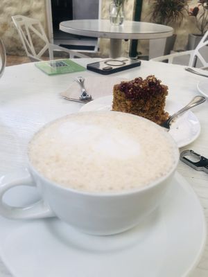 Chai en leche de almendras   at Cardamomo in Bogota