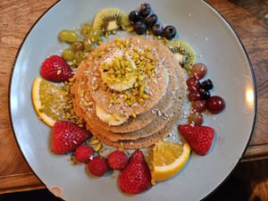 Buckwheat pancakes with fruit at Hommage in Cologne