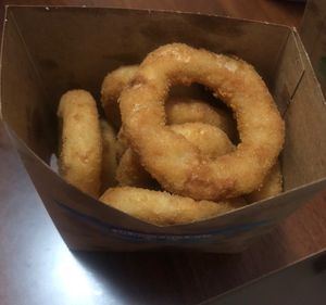 Onion rings   at BurgerFuel  in Abu Dhabi