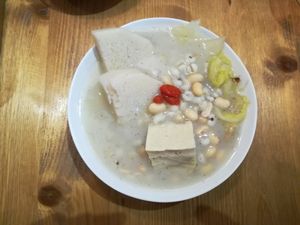 Herbal stew at Flourish 元禾食堂 - Yuán Hé ShíTáng in Taipei