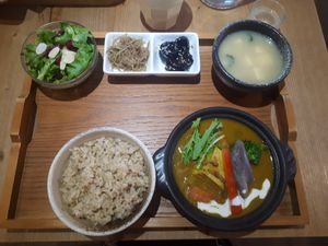 Curry set 320 TWD plus service charge 10% at Flourish 元禾食堂 - Yuán Hé ShíTáng in Taipei