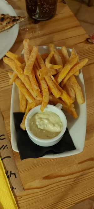 Süsskartoffel pommes at Sa Panxa in Formentera