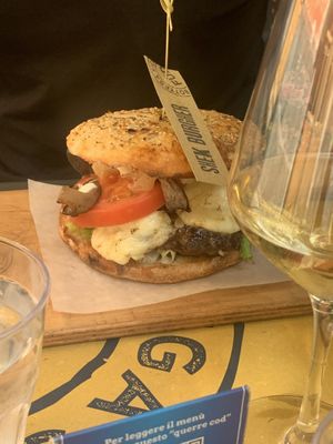 Shek Burger at FUD in Catania