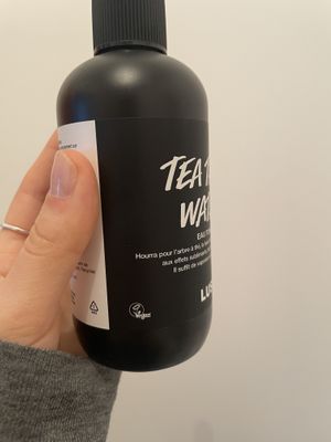 Vegan 🌱   at LUSH - Saint-Lazare in Paris