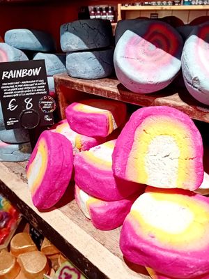  at LUSH - Saint-Lazare in Paris