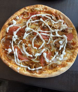 Vegan Kebab Pizza  at La Famiglia in Gavle