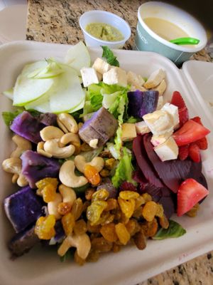 One of the best 👌 salad 🥗 I've ever tasted. at Fork and Salad in Kihei