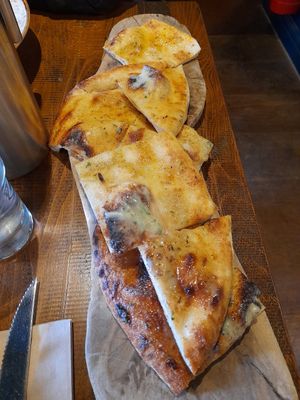 Garlic bread at Zizzi - Bene't St in Cambridge