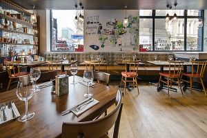 Grewt atmosphere at Zizzi - Notting Hill Gate in West London