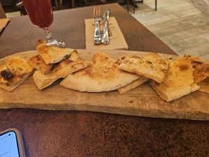 Vegan garlic bread at Zizzi - Tower Hill in London