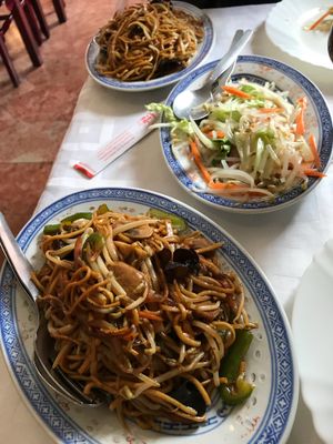 Chao Min W/ Vegetables at Li & Liu Mei Si Cheng in Sintra
