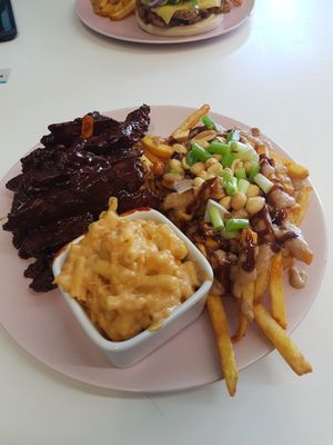 BBQ ribs with mac & cheese and Thai fries at The Burger Garden in Sheffield