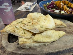 Vegan garlic and rosemary bead at Zizzi - Meadowhall in Sheffield
