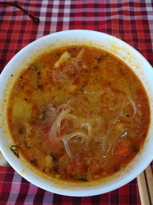 Curry and noodles at Nhan Duyen in Hoi An