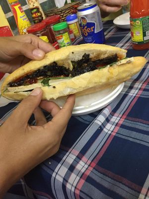 Banh mi with seaweed at Nhan Duyen in Hoi An