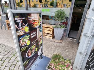 Street sign / entrance at Alex Kitchen in Husum