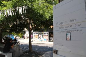 There´s an outside eating area.  at Cafe na Fabrica in Lisbon