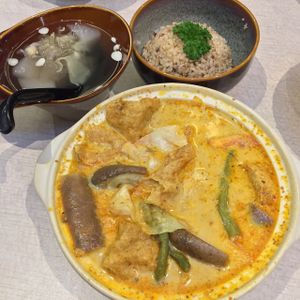 amazing simply amazing curry claypot with rice at BMS Organics - Mid Valley City in Kuala Lumpur