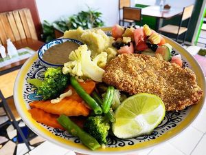 Milanesa at La Esquina Vegana in Heredia