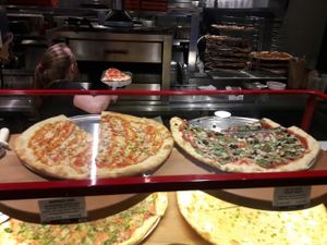 Vegan pizze at Sizzle Pie in Seattle