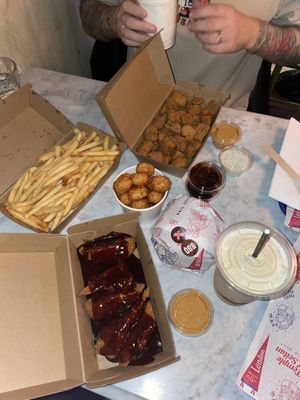 Amazing vegan junk food at Temple of Seitan - Hackney in East London