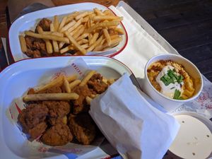 Popcorn chicken and Mac and cheese at Temple of Seitan - Hackney in East London