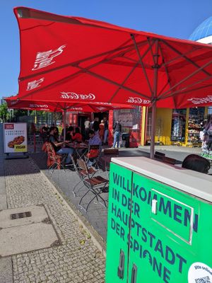Outdoor seating at Curry at the Wall - Food Stand in Berlin