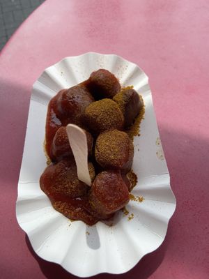 Vegan currywurst: allright. The sausage was a bit hard and flavourless. at Curry at the Wall - Food Stand in Berlin
