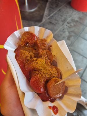 Vegane Currywurst at Curry at the Wall - Food Stand in Berlin