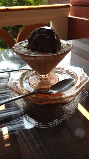Tapioca with black sapote ice cream at Cinnamon Veggie in Cuernavaca