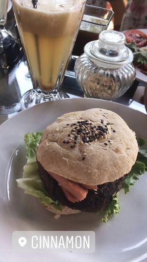 Hamburguesa con salchicha de trigo  at Cinnamon Veggie in Cuernavaca