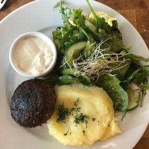 lunch dnia - mash, tofu and mushroom cutlet and salad!  at Faloviec Kuchnia Roślinna in Gdansk