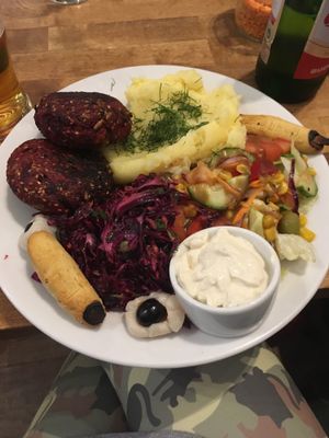 Kotleciki - Halloween version at Faloviec Kuchnia Roślinna in Gdansk