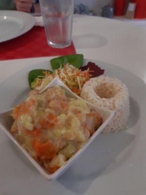 Chickpea curry with rice at Casa do Jardim in Terceira
