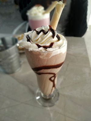 La favorita de chocolate 🍭🍫 at Frambuesa Pastelería Vegan in Bogota