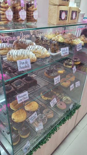 A selection of vegan delicacies 🥰 at Frambuesa Pastelería Vegan in Bogota