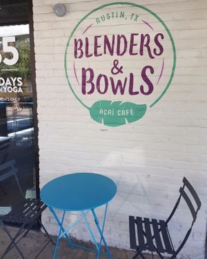 Outside seating in the nice Texas weather  at Blenders & Bowls in Austin