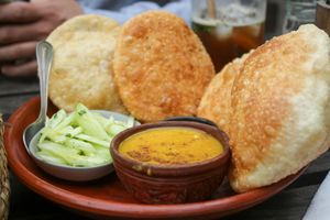 daalpuri platter at Jatra Biroti in Dhaka