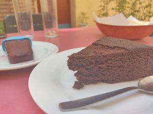 tarta y helado at La Pascuala in Madrid