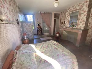 La chambre familiale avec deux autres pièces  at La Cure du Maine Charles in Birac