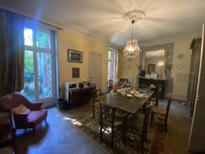 La salle de petit dejeuner  at La Cure du Maine Charles in Birac