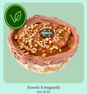 Vegan cake at Ismageriet in Copenhagen