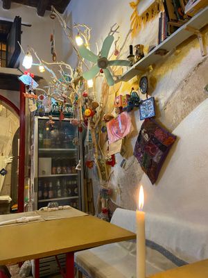 Inside at Zenzero in Siracusa