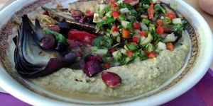 Aubergine rôtie, houmous aux herbes at Petite Nature in Rennes
