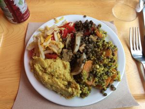 Excellent salad, you can choose what you want at Pique-Prune Snacking in Rennes