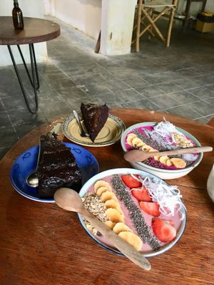 Chocolate cake and smoothie bowls  at Rosie's Cafe in Hoi An