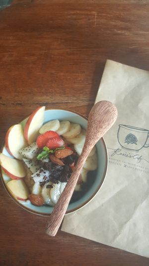 Oatmeal - super good at Rosie's Cafe in Hoi An